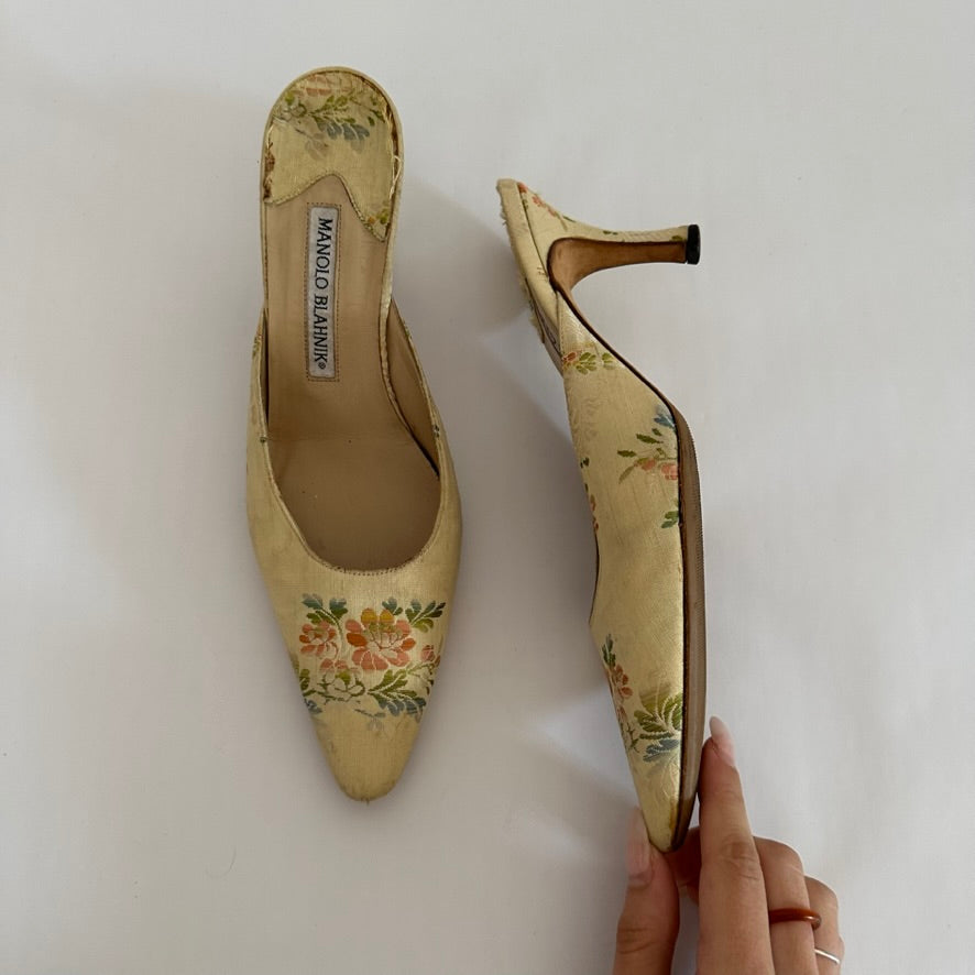 MANOLO BLAHNIK - Floral Brocade Mules